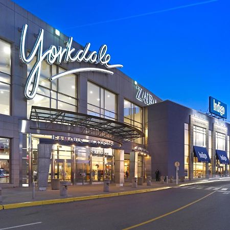 Ferienwohnung Beautiful Townhouse Near Yorkdale Mall, Wilson Subway Toronto Exterior foto
