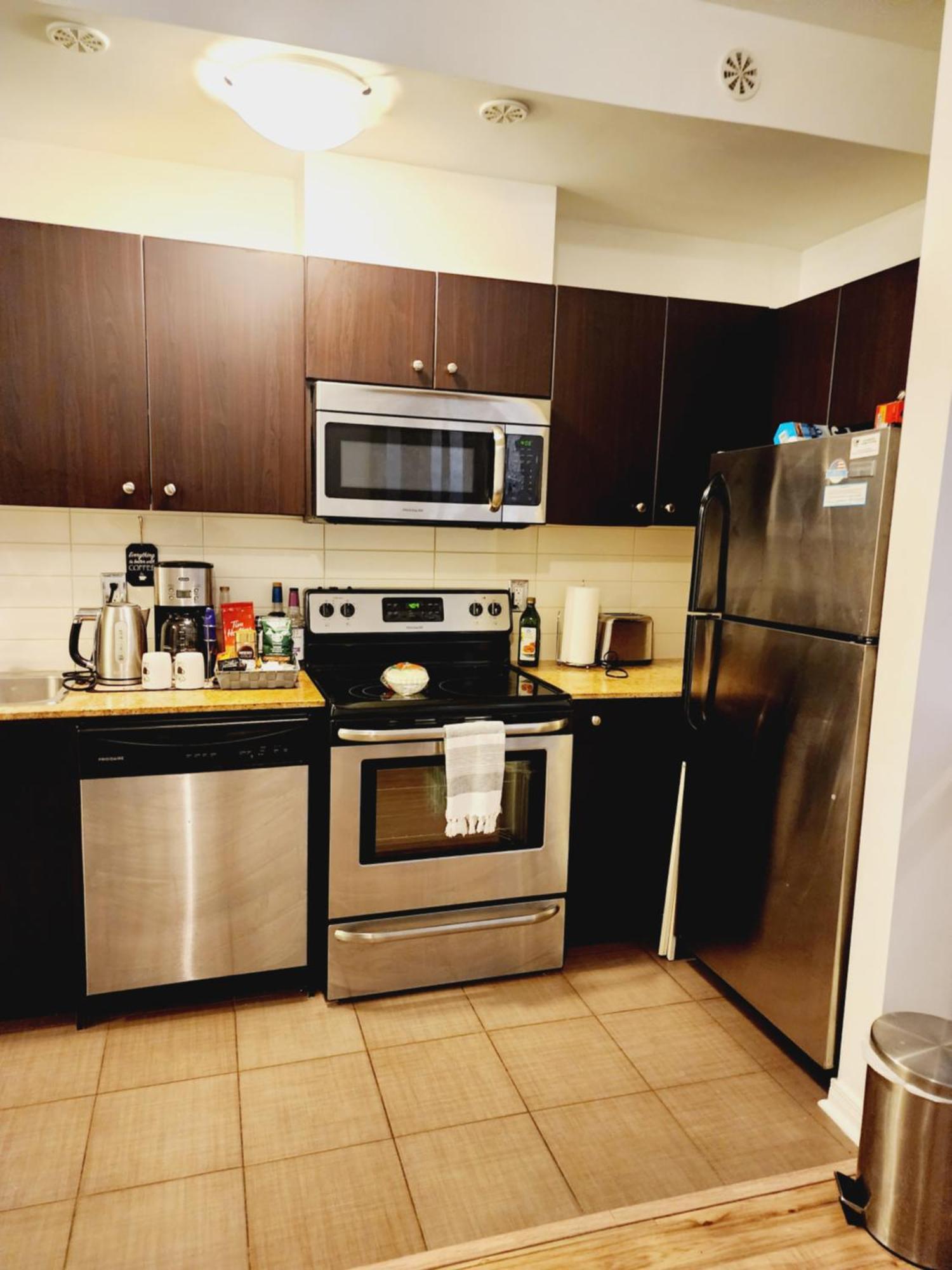 Ferienwohnung Beautiful Townhouse Near Yorkdale Mall, Wilson Subway Toronto Exterior foto